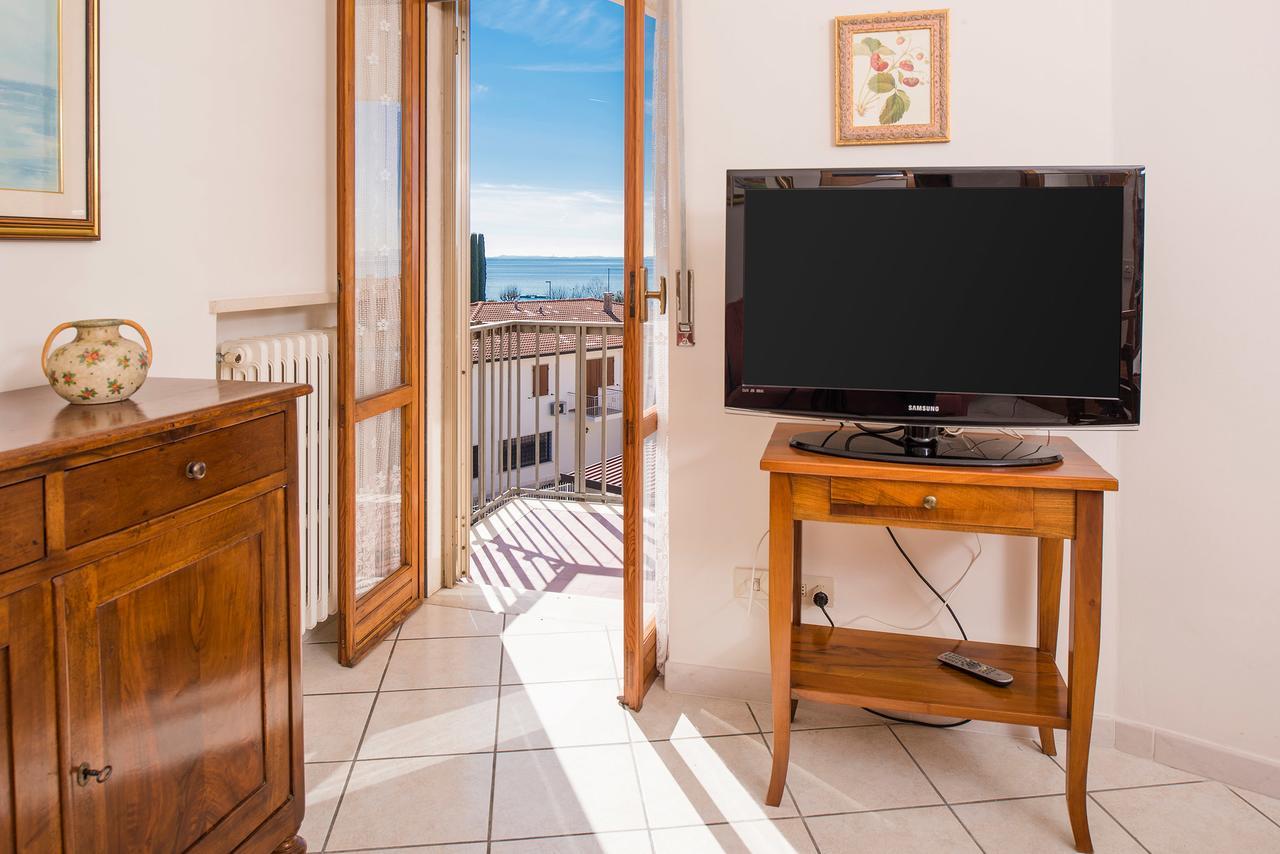 Residence Campana Bardolino Exterior photo